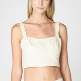 Blusa top Cabo de la marca P-2024-608, de estilo casual, en color claro, con detalles de manga larga y cuello redondo.