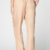 Pantalón Skadi de la marca P-2025-804, pantalones de corte recto y estilo moderno, en color negro.