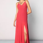 Vestido Berolige de la marca FI-2025-704, diseño elegante en tonos neutros, con detalles suaves y estilo moderno.