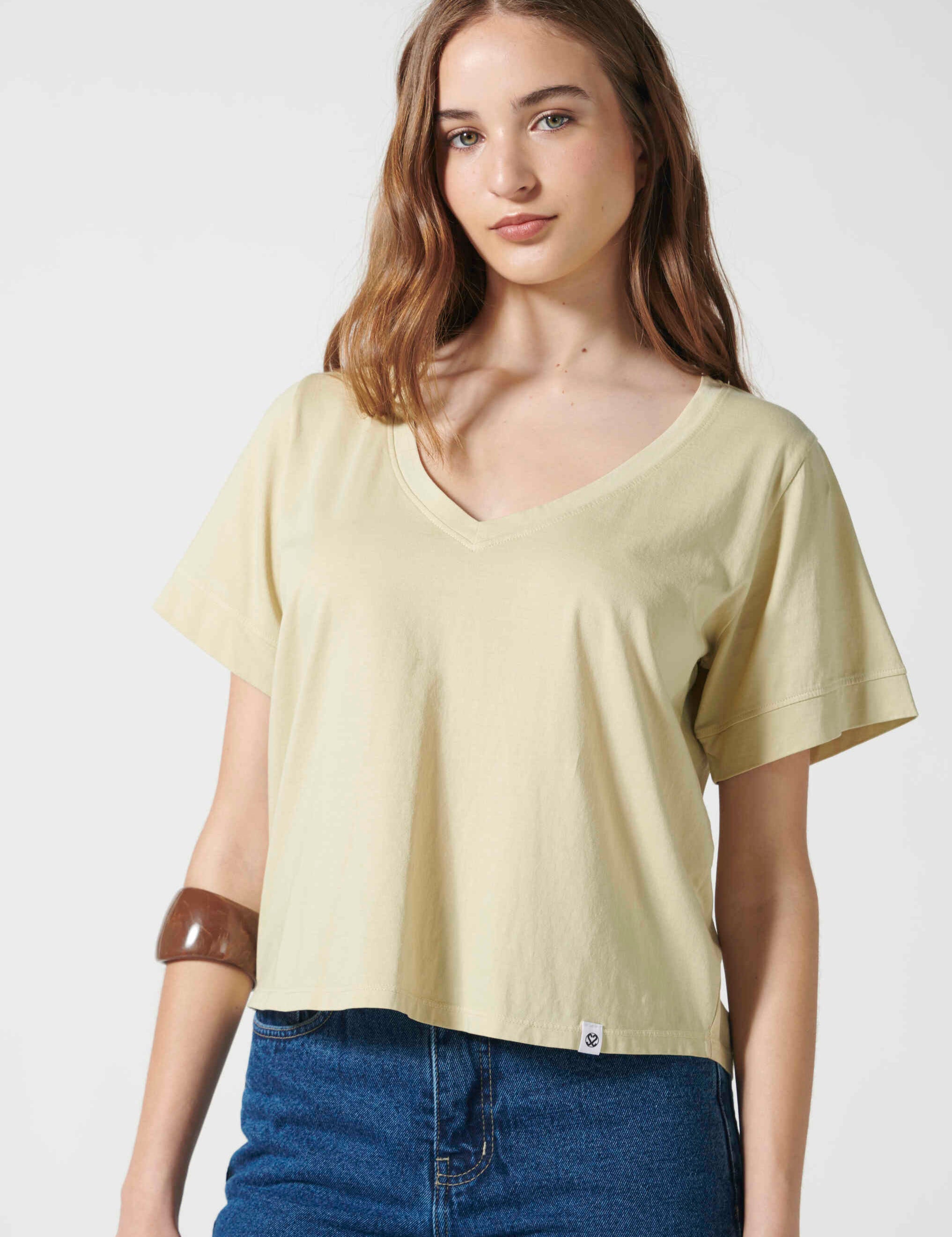Polera Amena Rose de la marca EV-2026-505, blusa de manga larga en tono rosa suave, con diseño moderno y cómodo.
