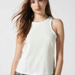 Polera Lourdes en color blanco roto de la marca EV-2026-503, blusa casual de manga larga y tejido suave.