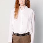 Blusa Kunai de la marca O-2025-611, en color y estilo casual, con detalles de tela ligera y ajuste cómodo.