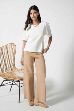 Jeans culotte lisos de la marca D-2025-805, pantalones de mezclilla de corte amplio y diseño clásico en color azul.