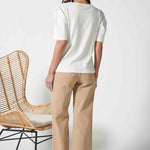 Jeans culotte lisos de la marca D-2025-805 con cintura alta y largo hasta el tobillo, en color azul claro.