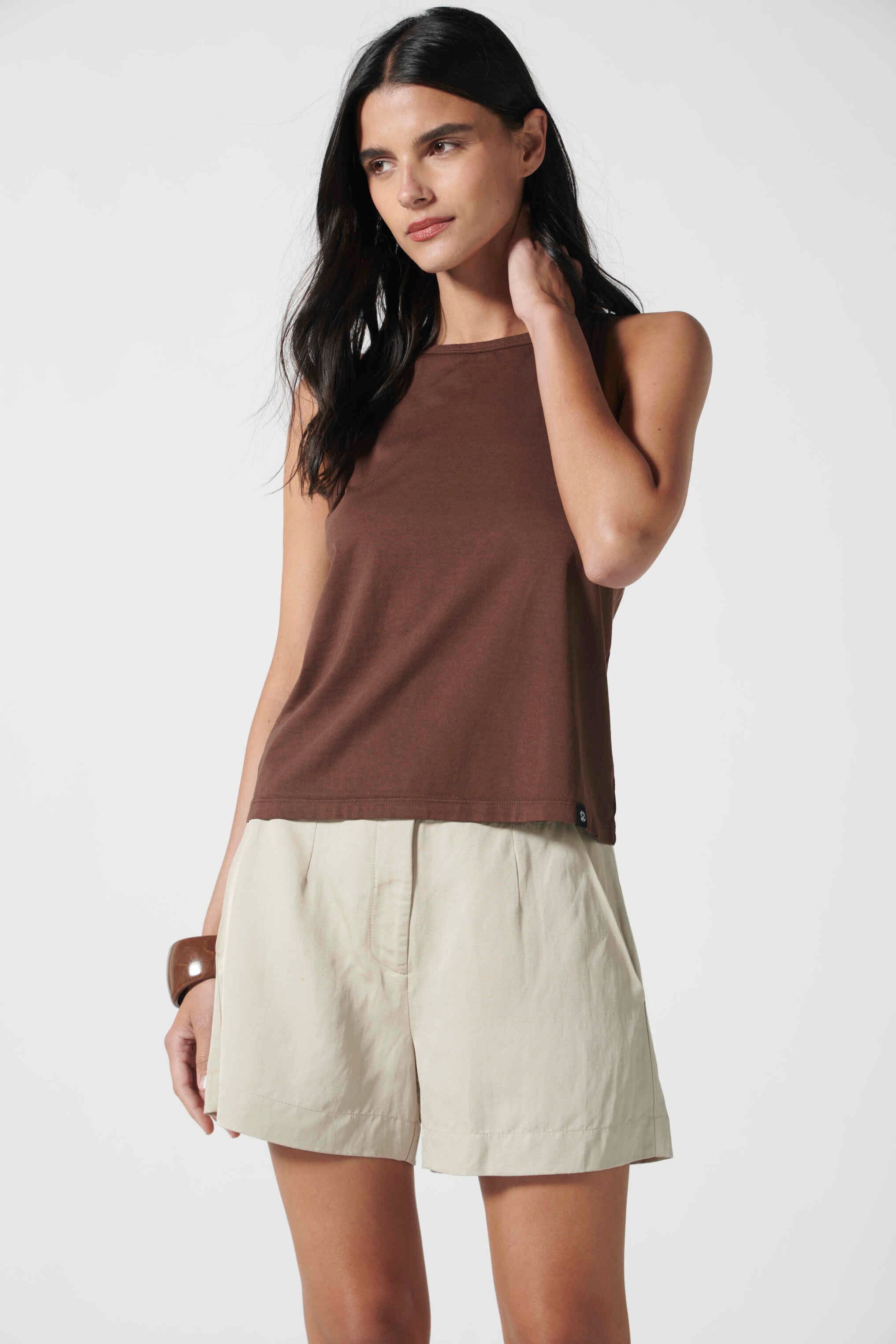Polera Lourdes Off White de la marca EV-2026-503, blusa de manga larga y estilo casual, con diseño en color blanco.