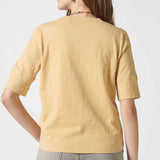 Polera Cassie taupe de la marca EV-2026-501, blusa de manga larga con estilo casual y color neutro, vista frontal.