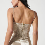 Blusa Kirse de FV-2025-608 en color blanco, estilo casual, con cuello redondo y mangas largas, para mujer.