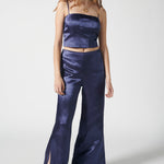 Pantalón Adela de la marca FV-2025-804, pantalones de corte recto en color negro, con bolsillos y cinturilla ajustable.