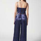 Pantalón Adela de la marca FV-2025-804, pantalones de corte recto en color negro, con bolsillos delanteros.