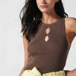 Polera Crysta Chocolate de la marca P-2026-01, blusa de manga larga en color chocolate con detalles elegantes.