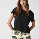 Polera Francesca Black de la marca EV-2026-504, blusa de manga larga en color negro con diseño sencillo y elegante.