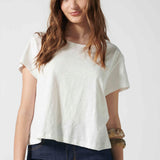 Polera blanca Francesca Off White de la marca EV-2026-504, vista frontal en color blanco y estilo casual.