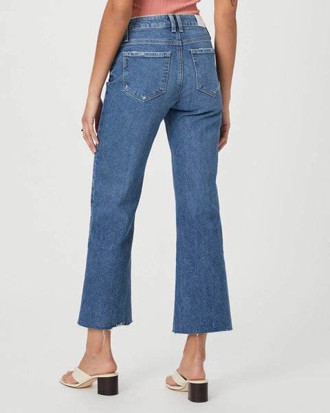 Pantalones Leenah Ankle de la marca NY-2025-815 en color oscuro, con ajuste en el tobillo y tela de denim.