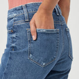 Pantalones Leenah Ankle de la marca NY-2025-815 en color gris con detalles de dobladillo en los tobillos.
