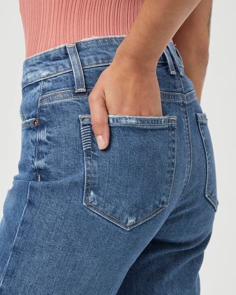 Pantalones Leenah Ankle de la marca NY-2025-815 en color gris con detalles de dobladillo en los tobillos.
