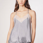 Blusa Mila Cupro de la marca EV-2025-600, estilo elegante, en color neutro, con diseño de blusa y polera para mujer.