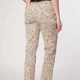 Pantalón Stir V-2025-830 de estilo casual, color negro, con bolsillos y cintura ajustable, en tela cómoda y moderna.