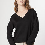 Suéter rosa de invierno de tejidos I-2024-14, color negro, con diseño cálido y cómodo para el frío.