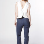 Jeans ajustados Jesse de la marca D-2024-806, pantalones vaqueros slim en color clásico, con cinturilla y bolsillos visibles.