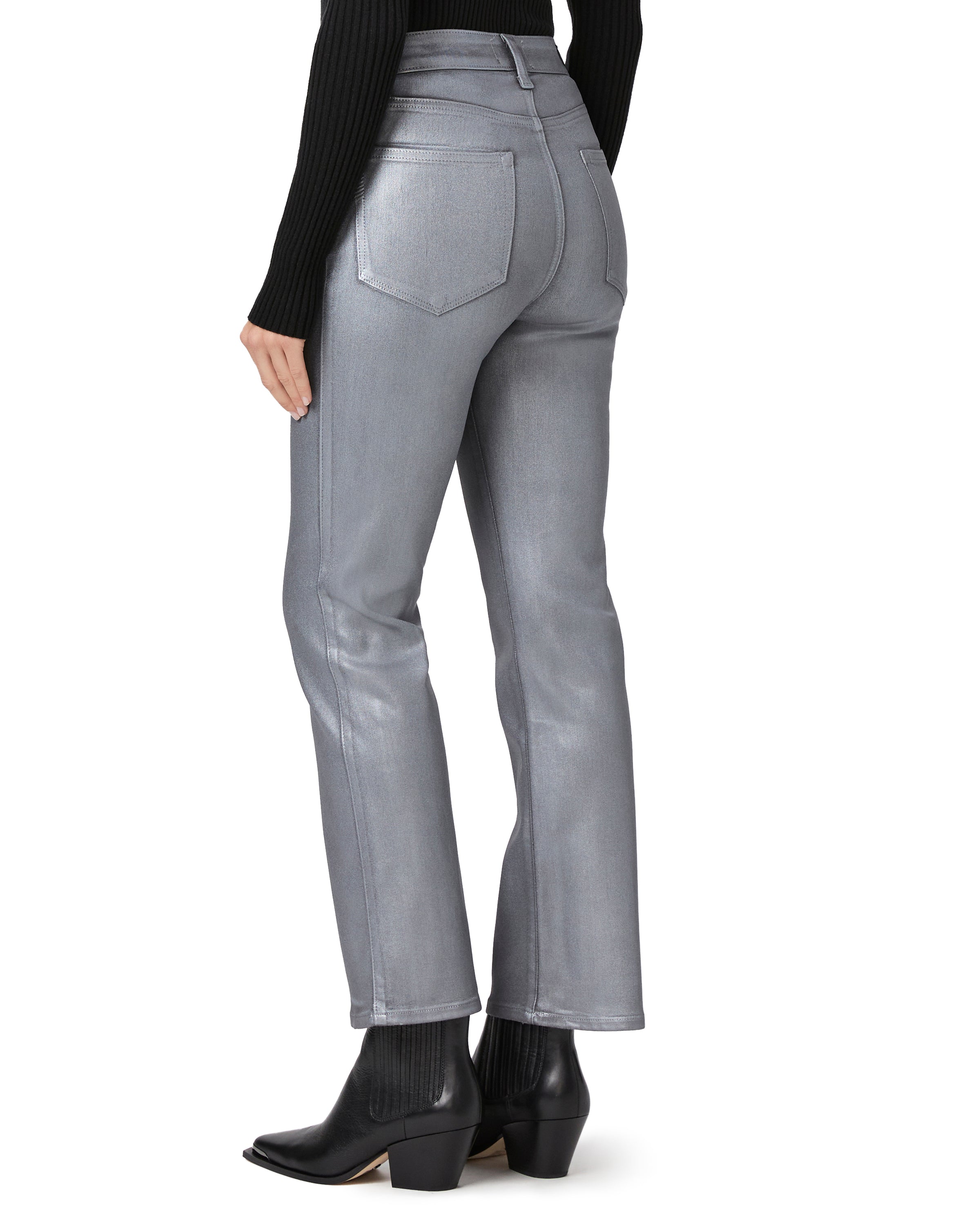 Pantalones Claudine Fare de la marca NY-2025-806 en color azul, con corte recto y bolsillos frontales.
