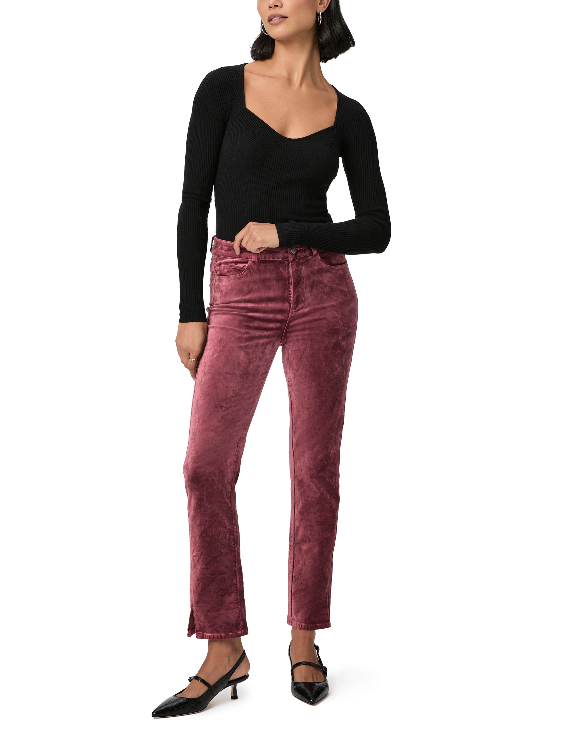 Pantalones rectos Cindy NY-2025-812 en color neutro, vista frontal mostrando el diseño clásico y ajuste cómodo.