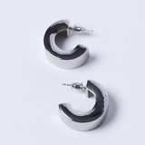 Aros Koló silver de accesorios BV-2025-279, diseño moderno y elegante, con acabado plateado brillante.