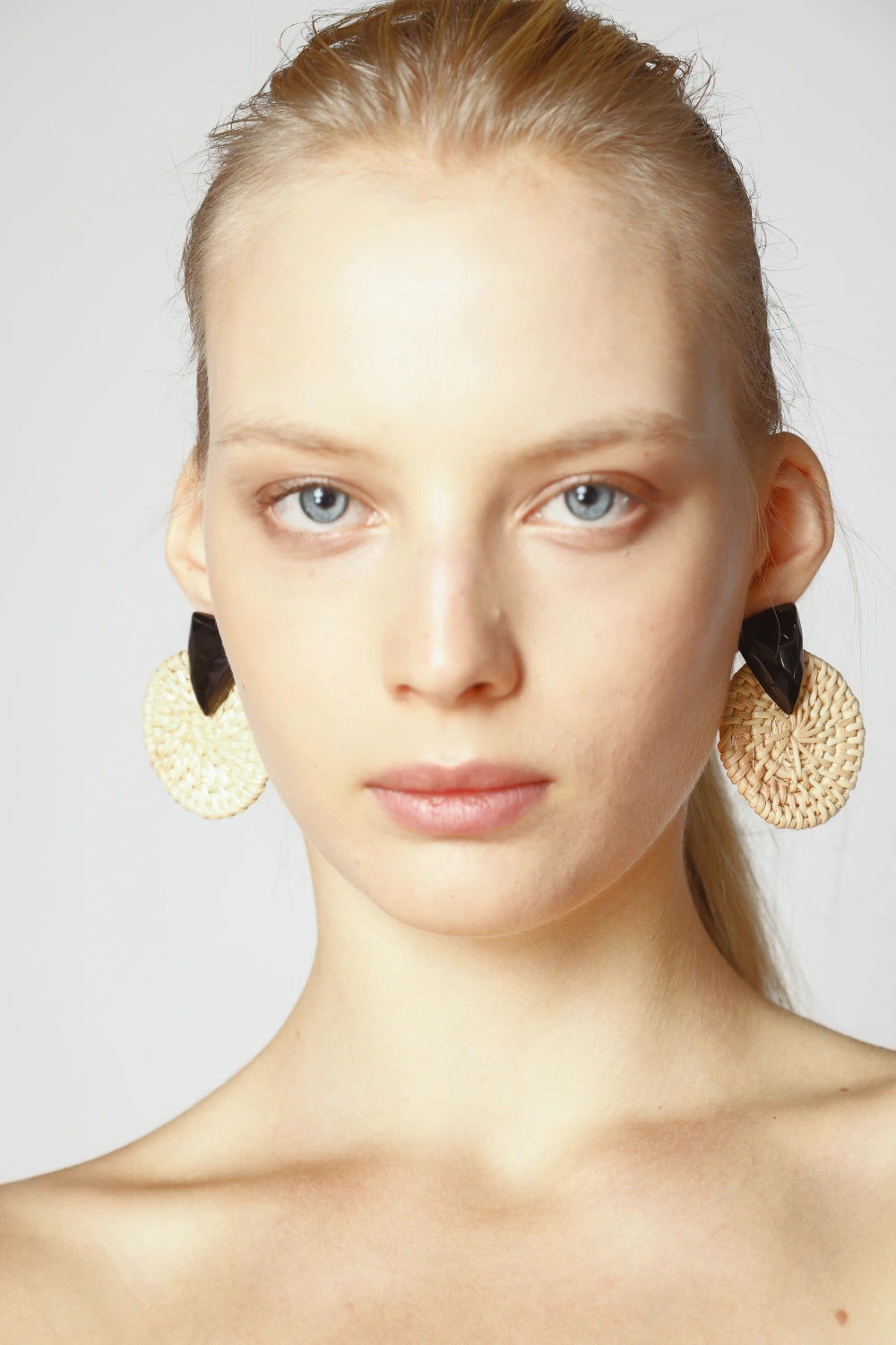 AROS ARTESA BLACK