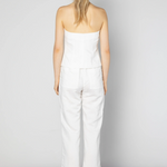 Top Onske Mulle de la marca CV-2025-650 en color crudo, con diseño de manga larga y detalles modernos.