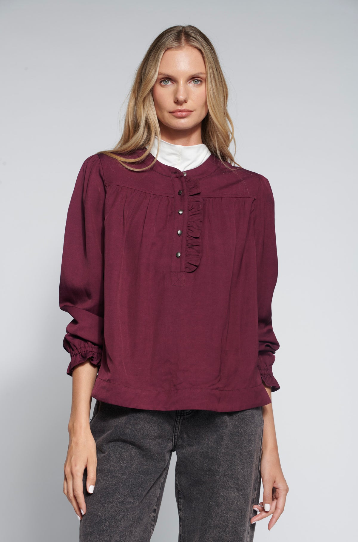 Blusa Horus Cherry