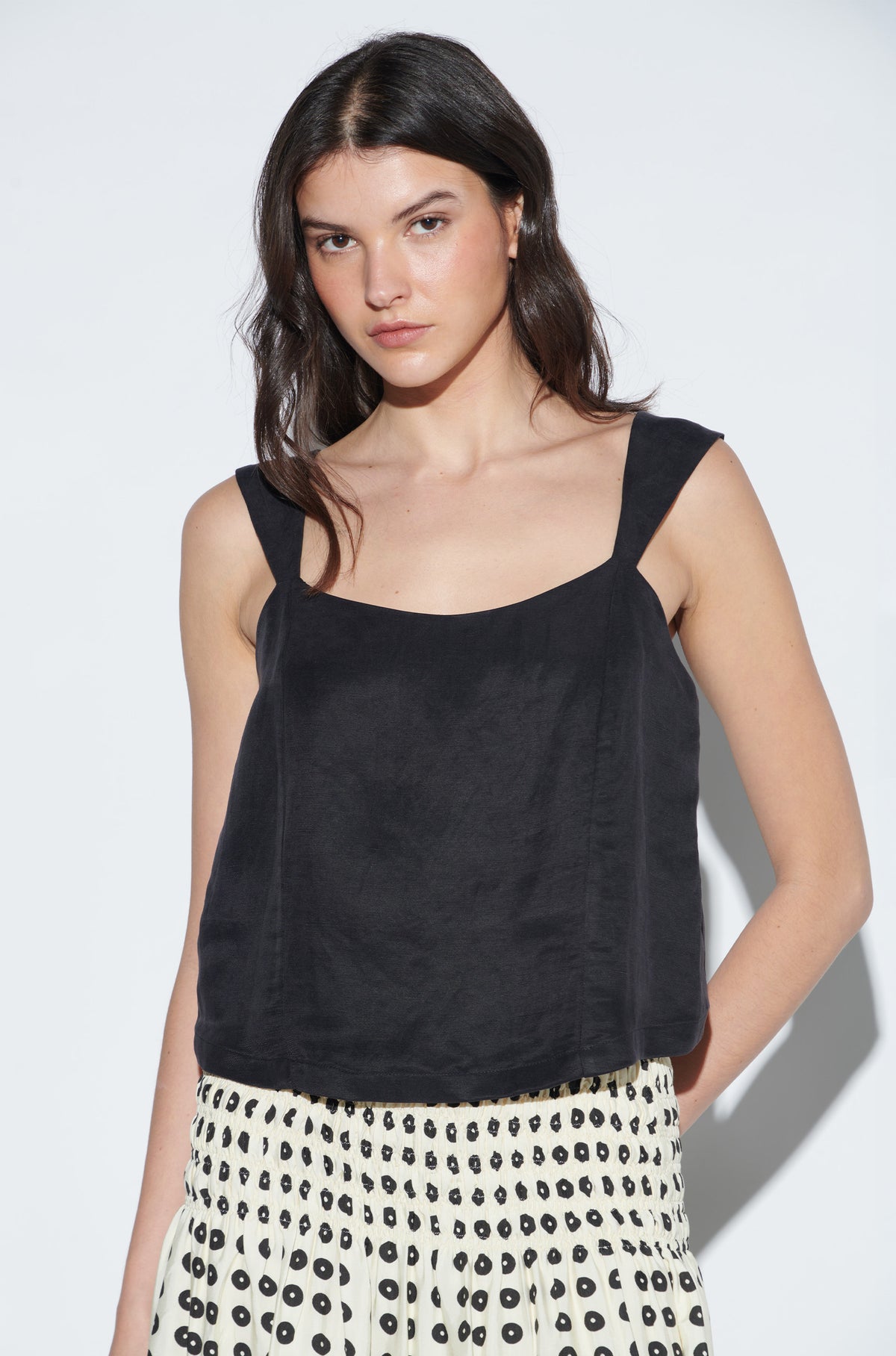 Top Dalia Black
