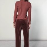 Polera Cherry de la marca I-2025-530, blusa casual de color rojo con estampado de cerezas, en vista frontal.