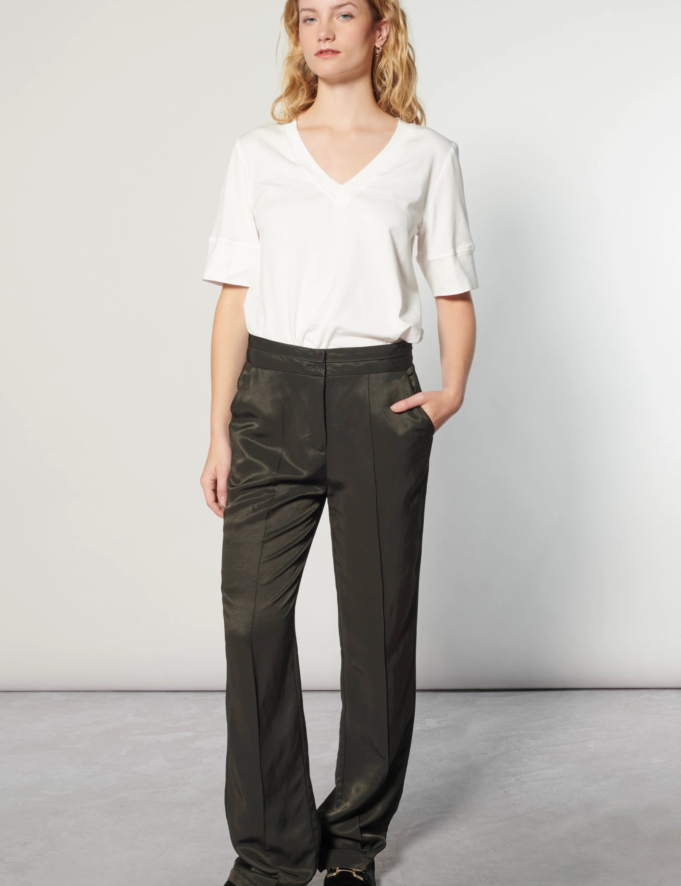 Pantalón Racine Hunt de la marca I-2025-834, pantalones deportivos con diseño moderno y cómodo para actividades al aire libre.