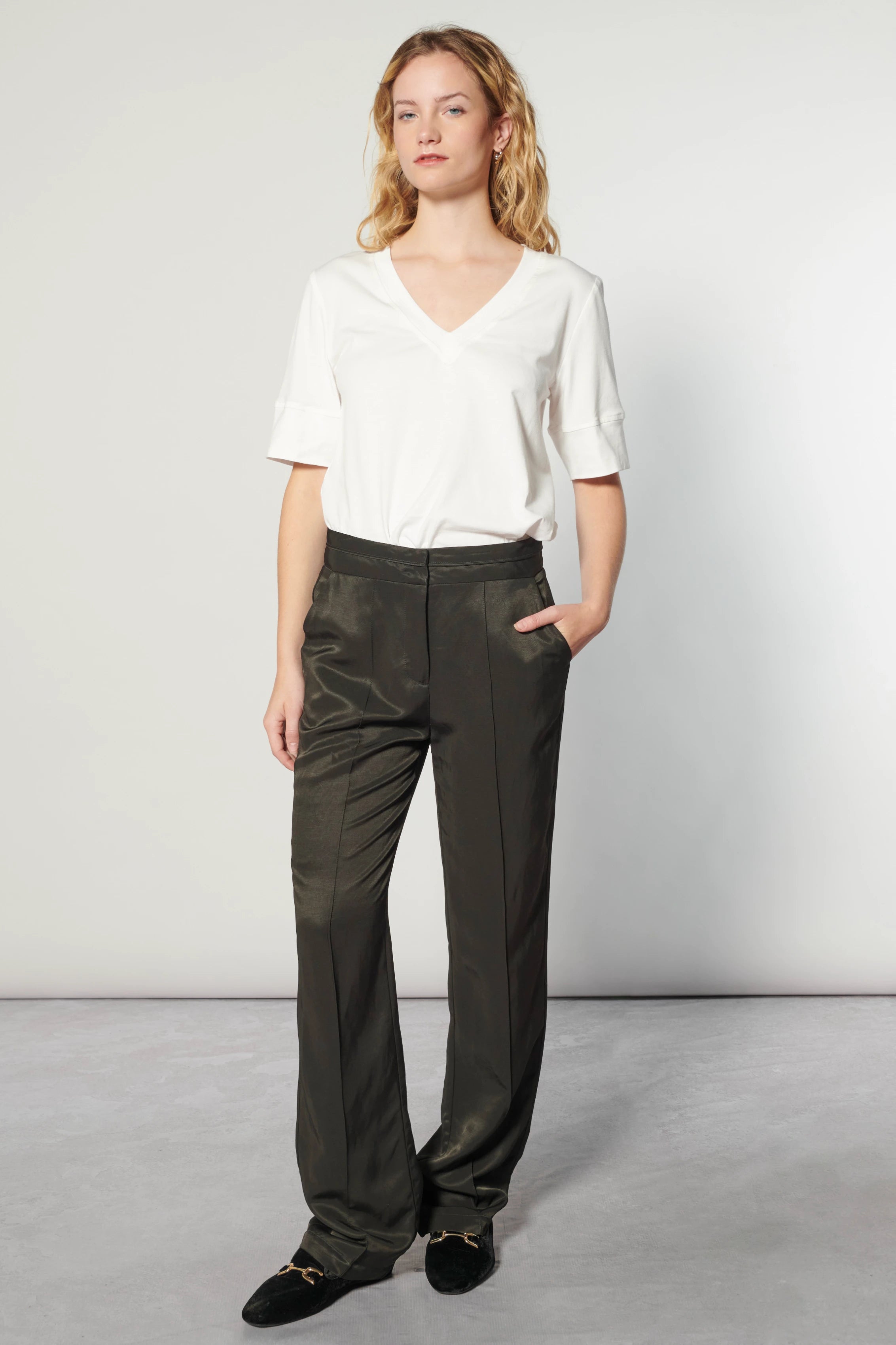 Pantalón Racine Hunt de la marca I-2025-834, pantalones deportivos con diseño moderno y cómodo para actividades al aire libre.