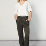 Pantalón Racine Hunt de la marca I-2025-834, pantalones resistentes y cómodos para caza y actividades al aire libre.
