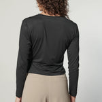 Polera Fraise de la marca I-2025-532, blusa de manga larga con diseño floral en colores vibrantes.