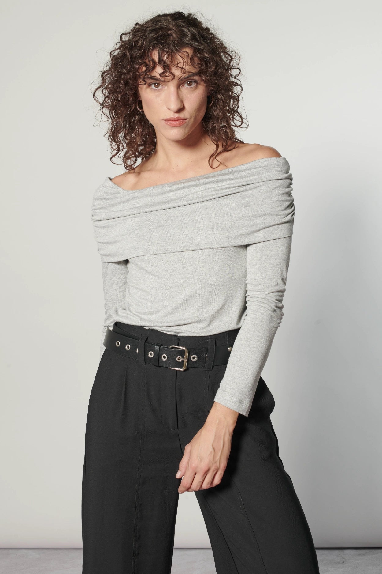Polera Elsie Vint de la marca EI-2025-504, blusa moderna con diseño elegante, visible en la imagen.