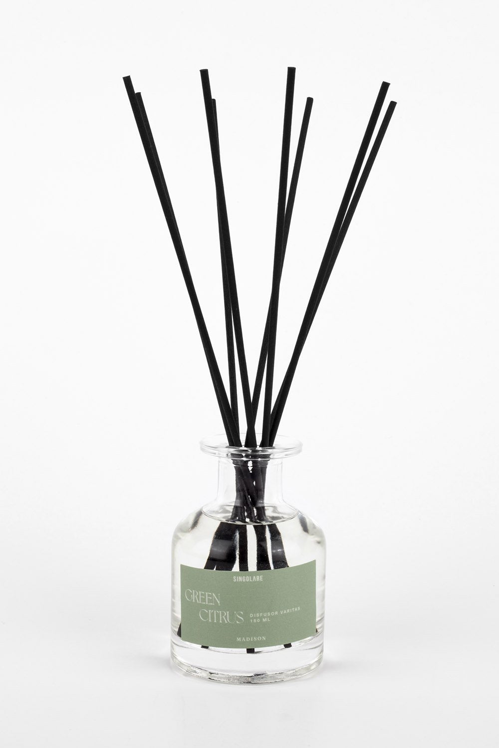 Difusor de varitas de 150ml para hogar, botella de vidrio con varitas difusoras y fragancia en un ambiente interior.