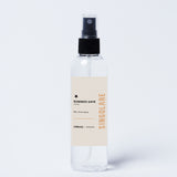 Spray ambiental Mini Home Summer Days de MS-0000-150, envase compacto de 120ml con fragancia refrescante para el hogar.