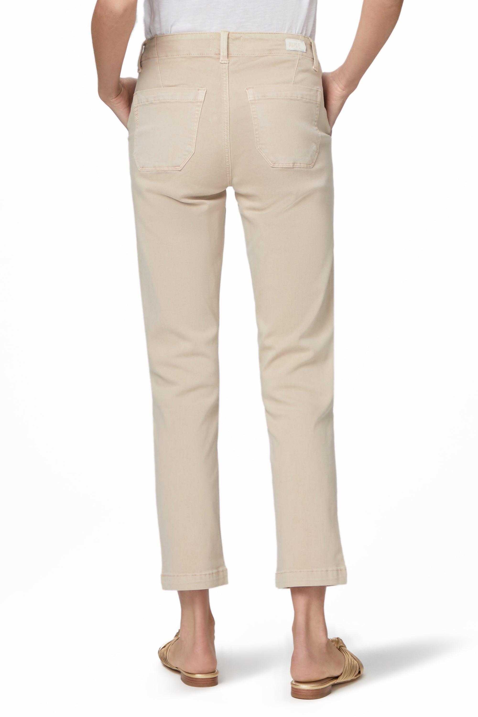Pantalones rectos de tobillo Mayslie de la marca NY-2025-822, de color negro, con diseño ajustado y cinturilla con botones.