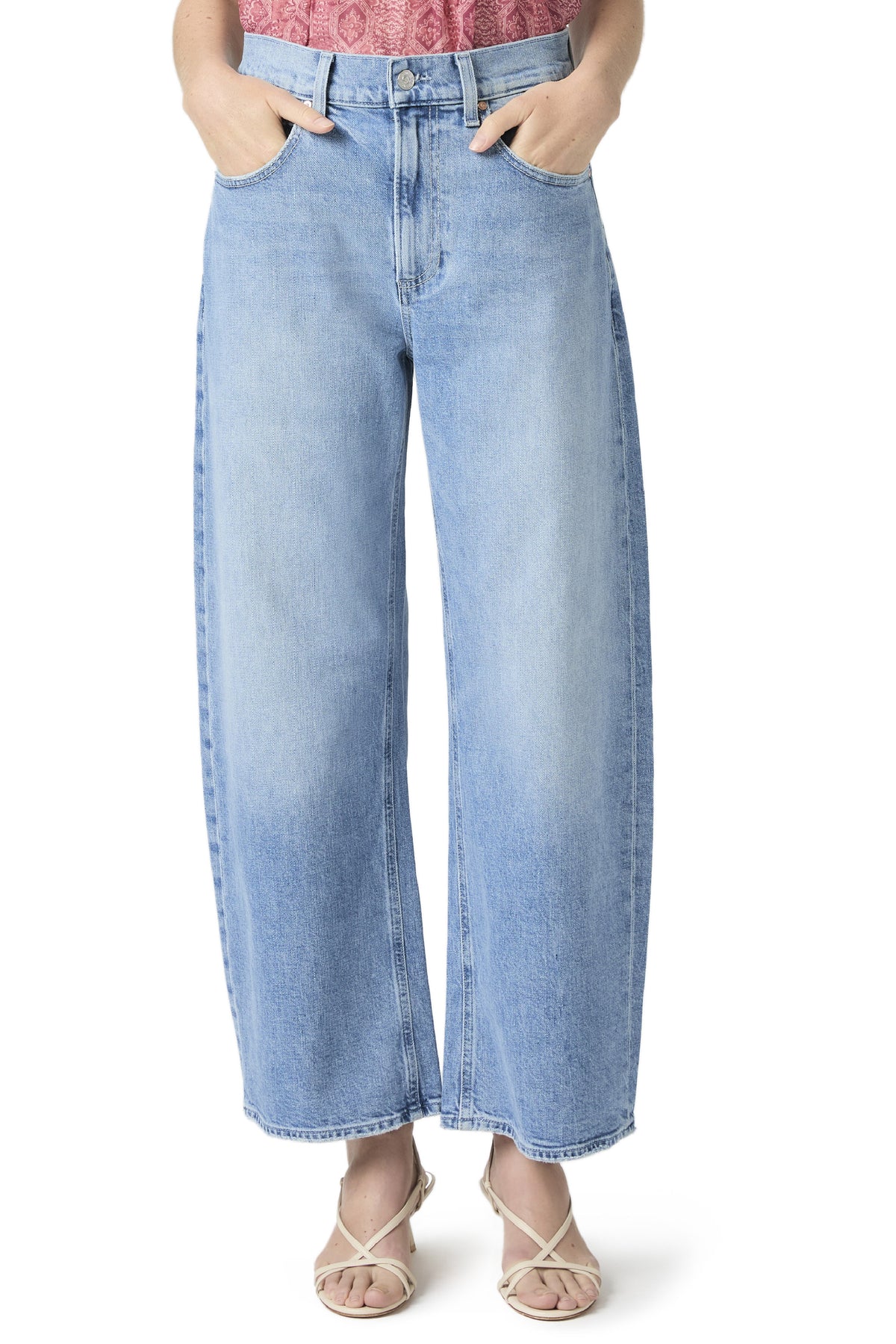 ARELLIA ANKLE BARREL LEG JEAN