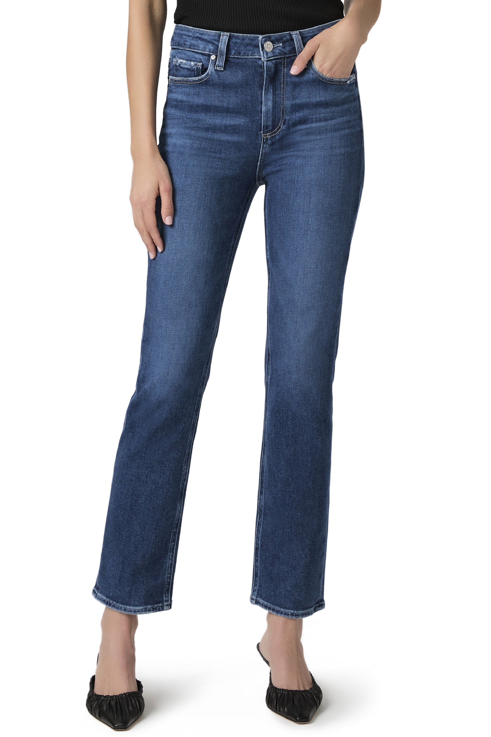 Jeans rectos Cindy de la marca NY-2026-801, en color azul, con detalles de costura y cinturilla, en una vista frontal.
