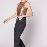 Jeans Tokio de la marca D-2024-802, estilo clásico, en color azul, con bolsillos y cinturilla visible en la imagen.