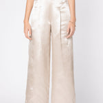 Pantalón Kirse de la marca FV-2025-803, pantalones de corte recto en color negro con bolsillos frontales y cinturilla ajustable.