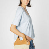 Polera EV-2025-501 Cassie de color lila con diseño sencillo, tejido suave y cuello redondo, para un estilo casual y cómodo.