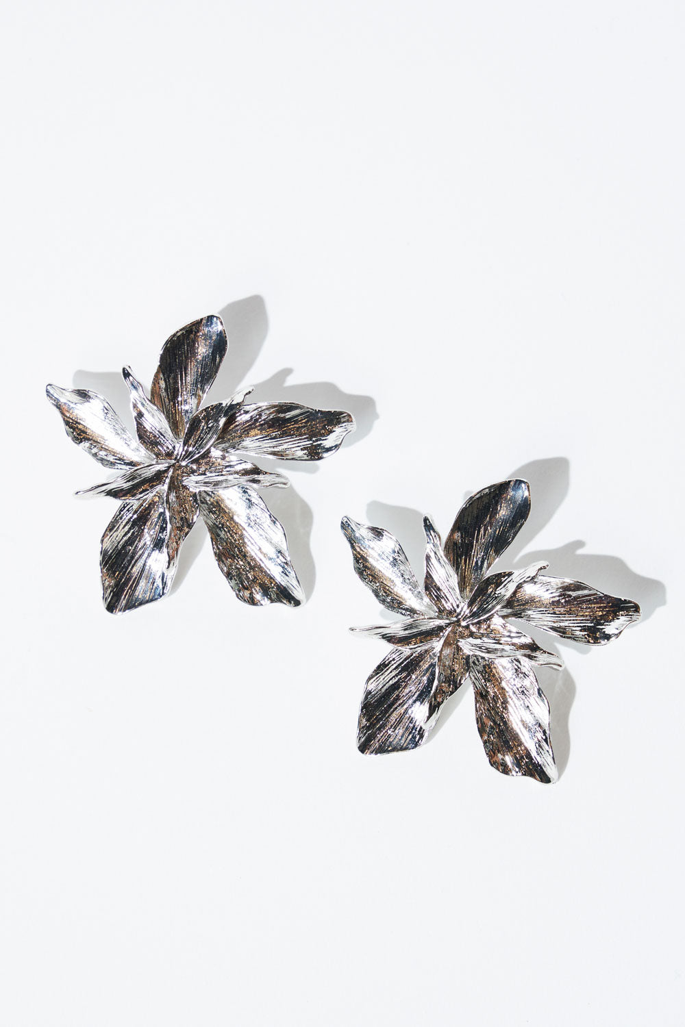 AROS SILVER FLOWER