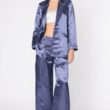 Chaqueta blazer Vrede de FV-2025-902, estilo elegante con cuello y botones, en color azul oscuro.