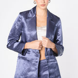 Chaqueta blazer Vrede de FV-2025-902, estilo moderno en color gris con detalles elegantes y corte ajustado.