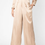 Pantalón Sacier de la marca FV-2025-806, pantalones de color gris con diseño moderno y ajuste cómodo.