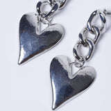 Aros Hearting de la marca BV-2024-280, pendientes en forma de corazón con diseño elegante y moderno.