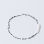 Collar Maryland de la marca BV-2024-107, accesorio de moda con diseño elegante y detalles metálicos.